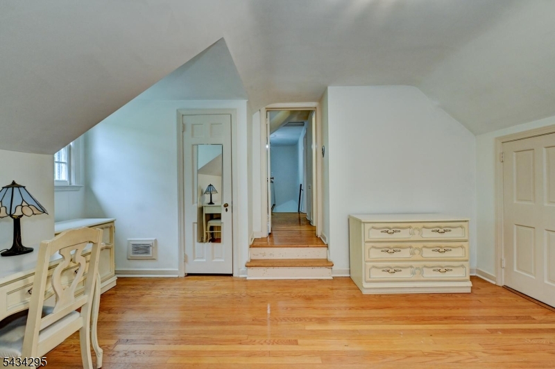 Putnam Manor - Residential