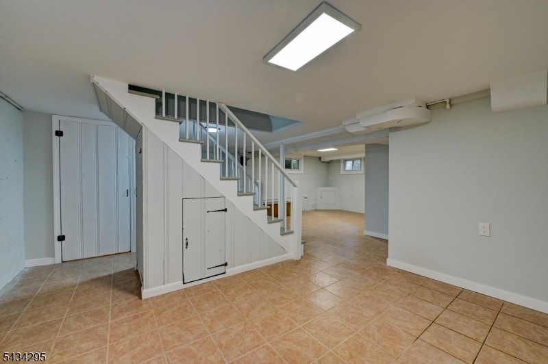 Putnam Manor - Residential