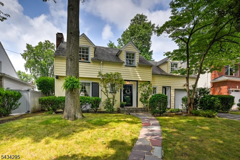 Putnam Manor - Residential