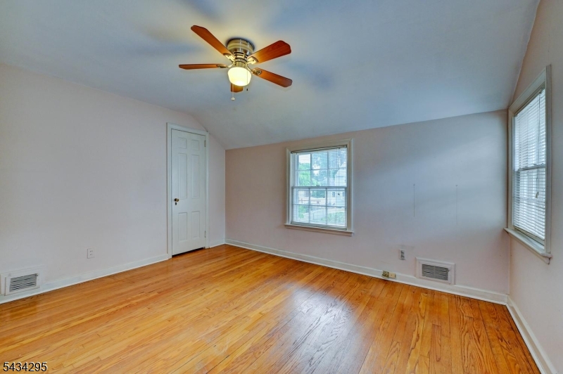 Putnam Manor - Residential