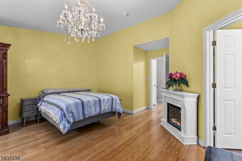 Seasons Glen - Residential