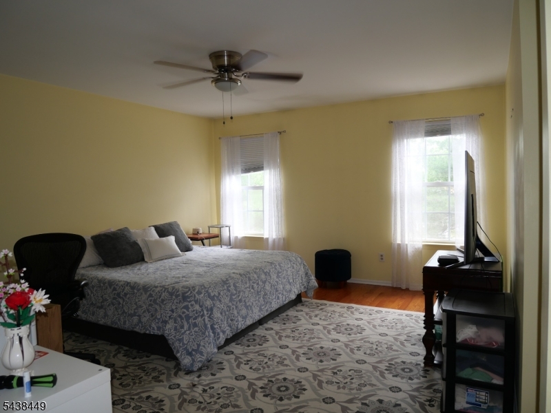 The Knoll's - Residential Lease
