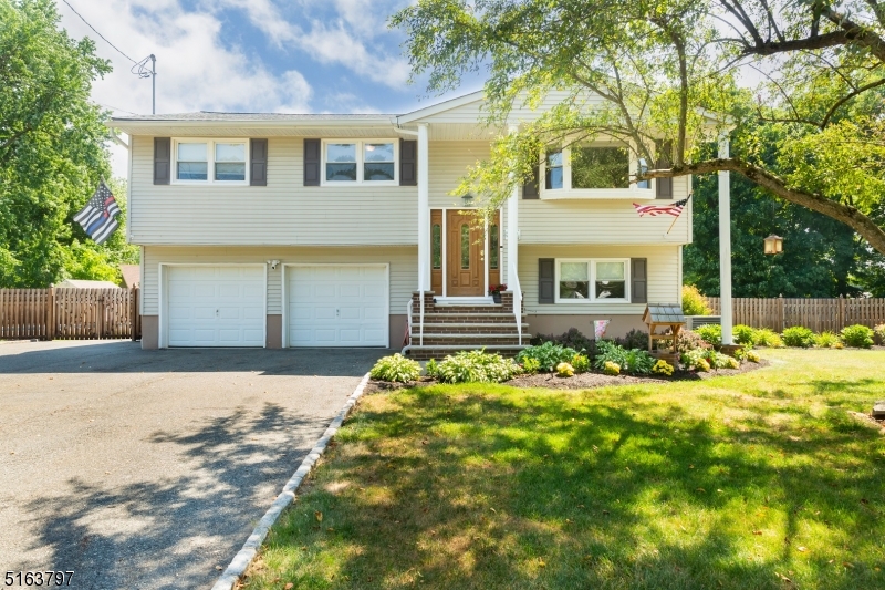 Ledgewood - Residential