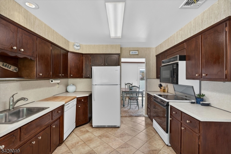 Lake Shawnee - Residential