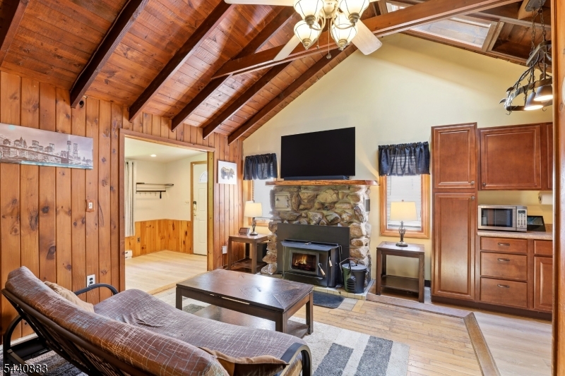 Highland Lakes - Residential Lease