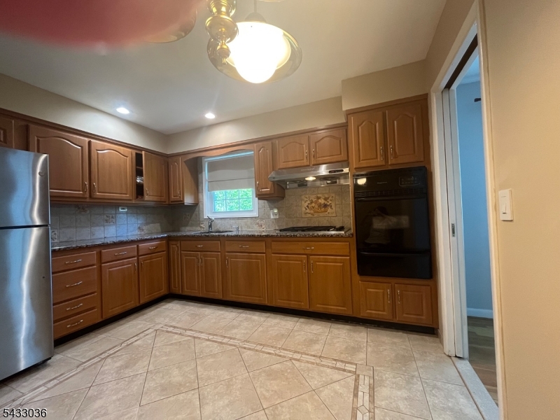 RESIDENTIAL - Residential