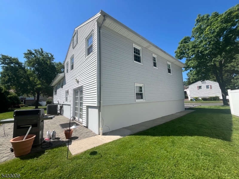 RESIDENTIAL - Residential