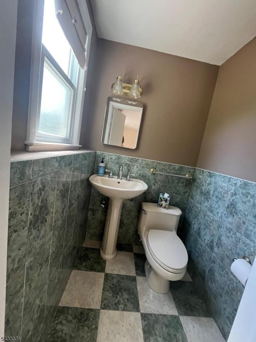RESIDENTIAL - Residential