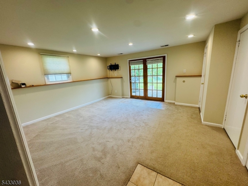 RESIDENTIAL - Residential