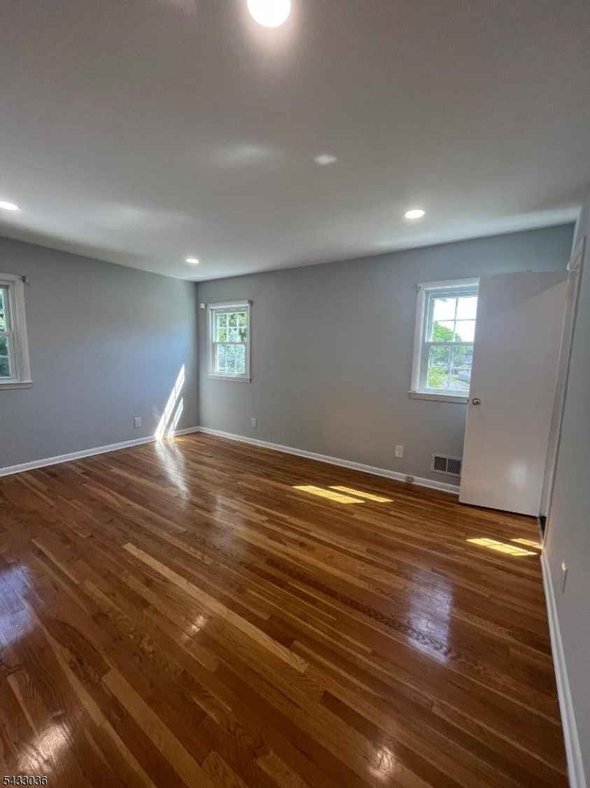 RESIDENTIAL - Residential