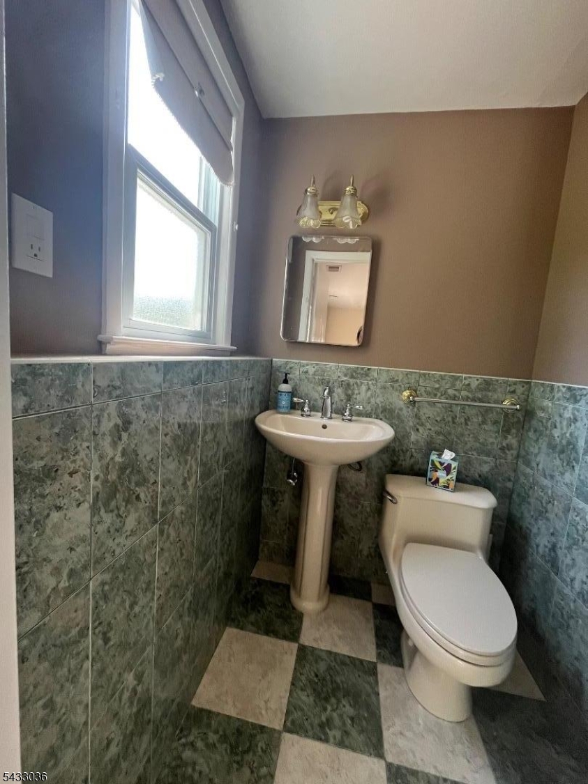 RESIDENTIAL - Residential
