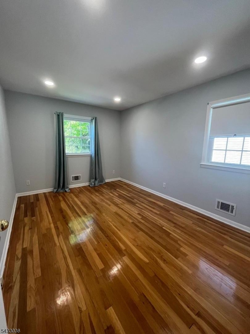 RESIDENTIAL - Residential