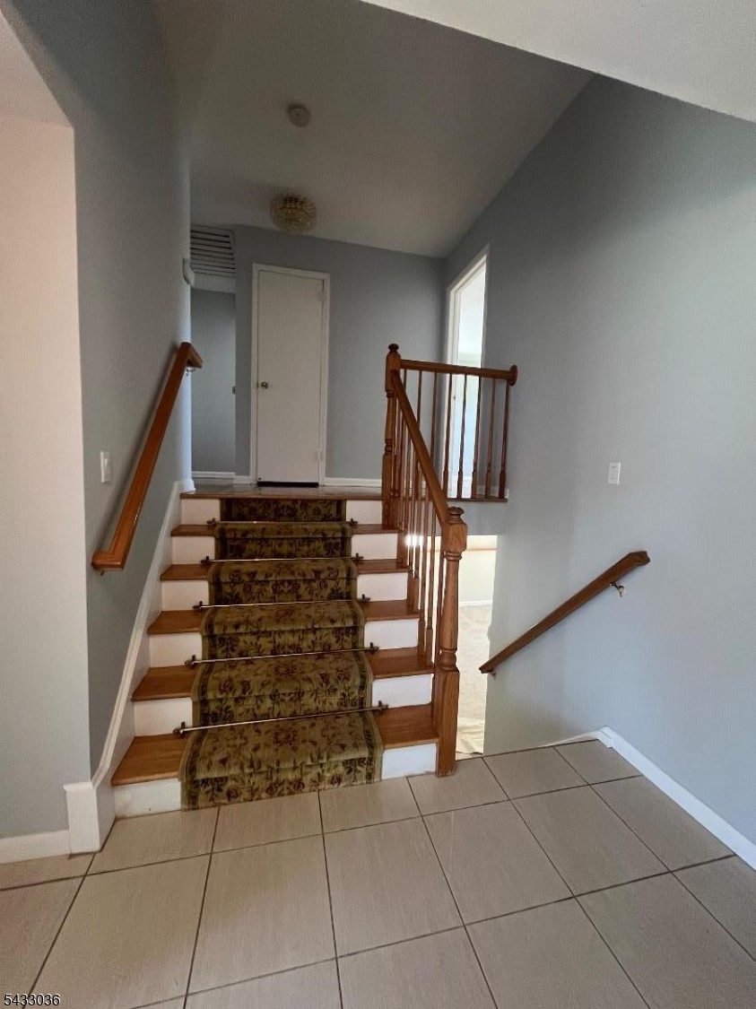 RESIDENTIAL - Residential