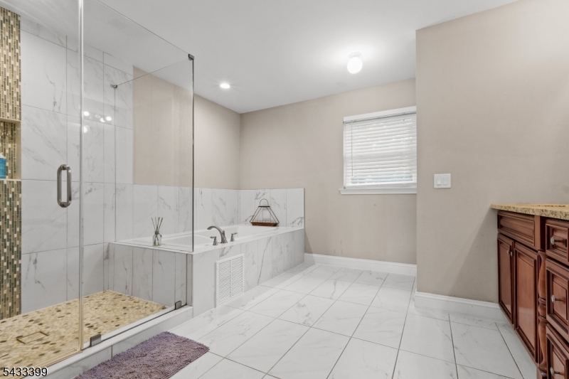 Colonia - Residential