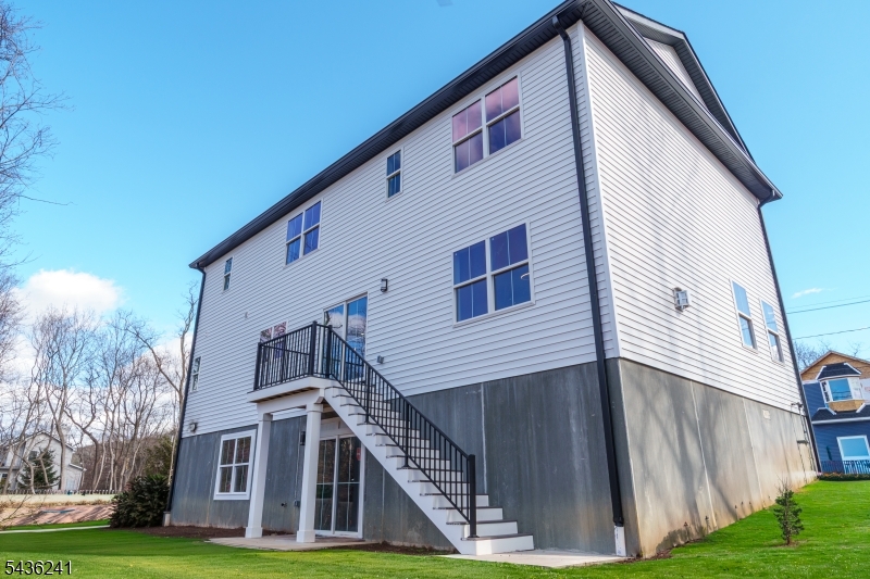 Lake Community Section - Residential