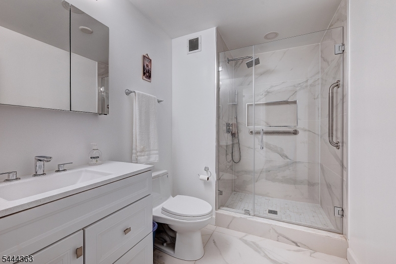 Claridge - Residential
