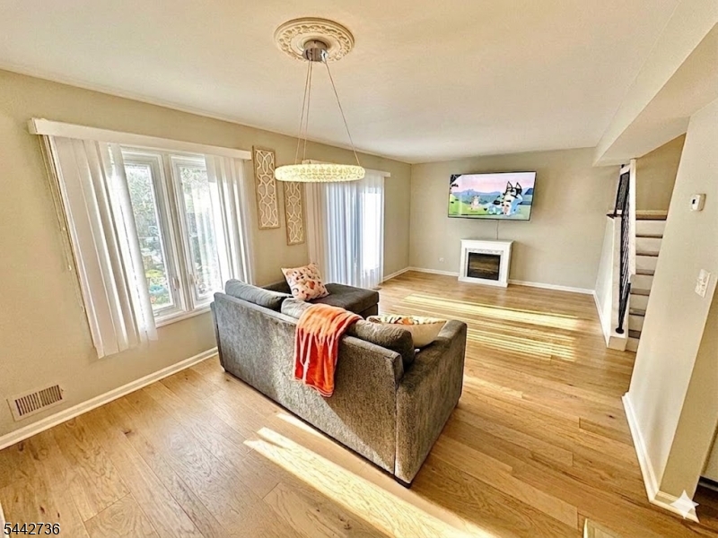 SUN RIDGE - Residential