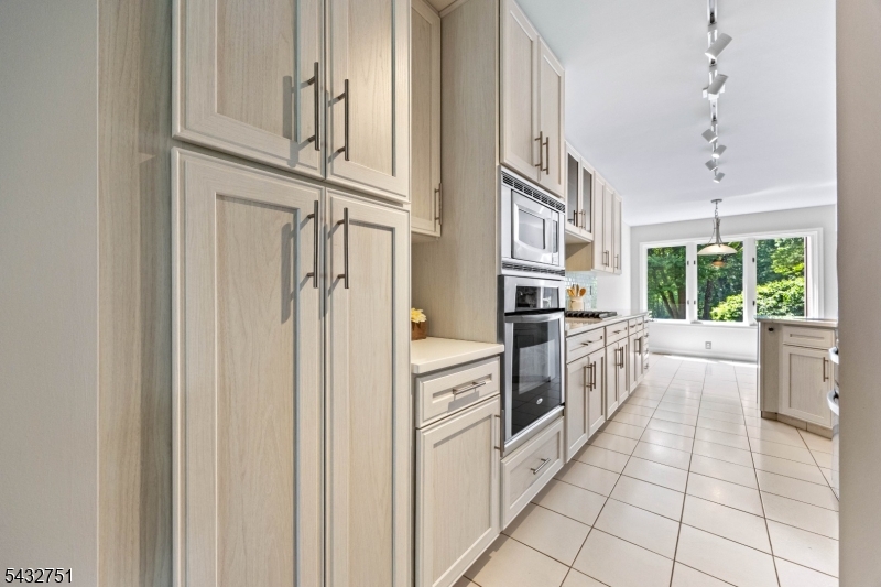 Spruce Edge - Residential