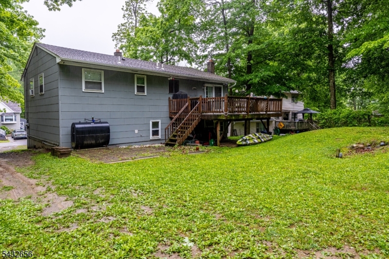 Barry Lakes - Residential