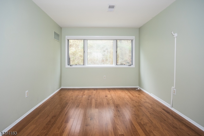 South Green I Condos - Residential Lease