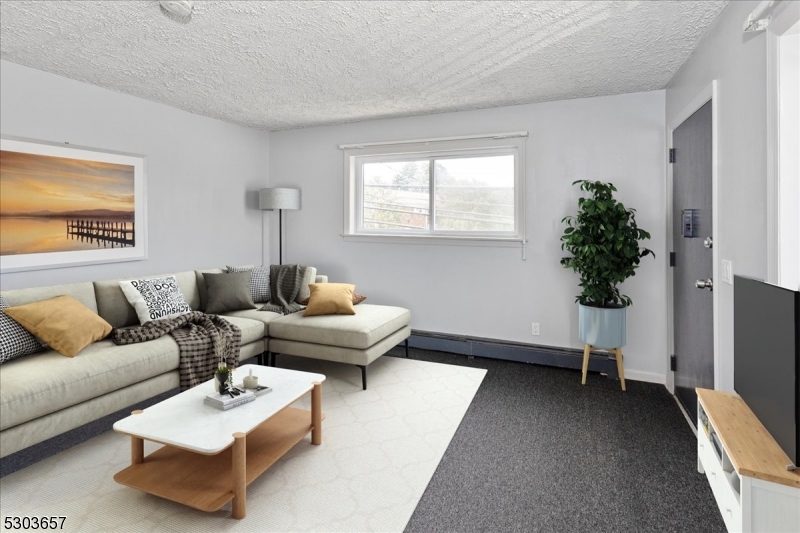 Lake Hiawatha - Residential