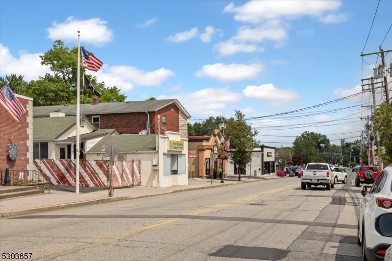 Lake Hiawatha - Residential