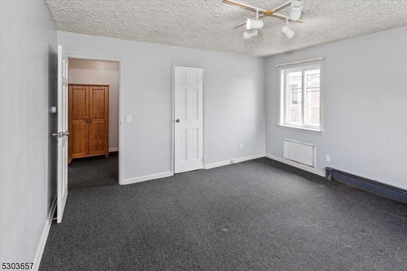 Lake Hiawatha - Residential