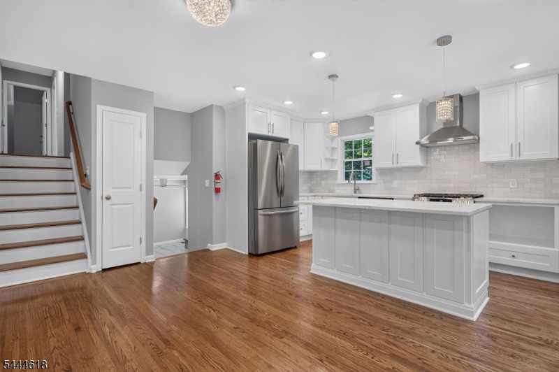 Point of Woods - Residential