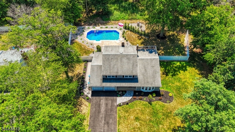 Point of Woods - Residential