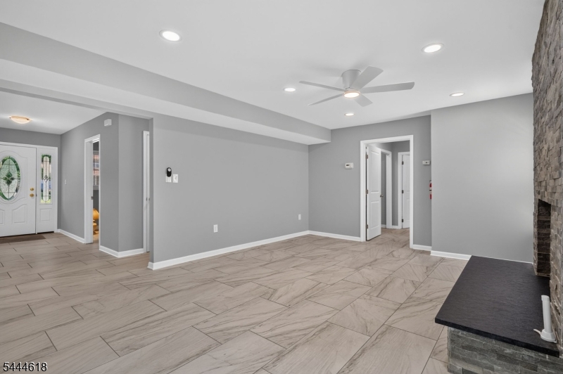 Point of Woods - Residential