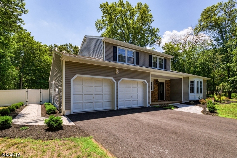 Point of Woods - Residential