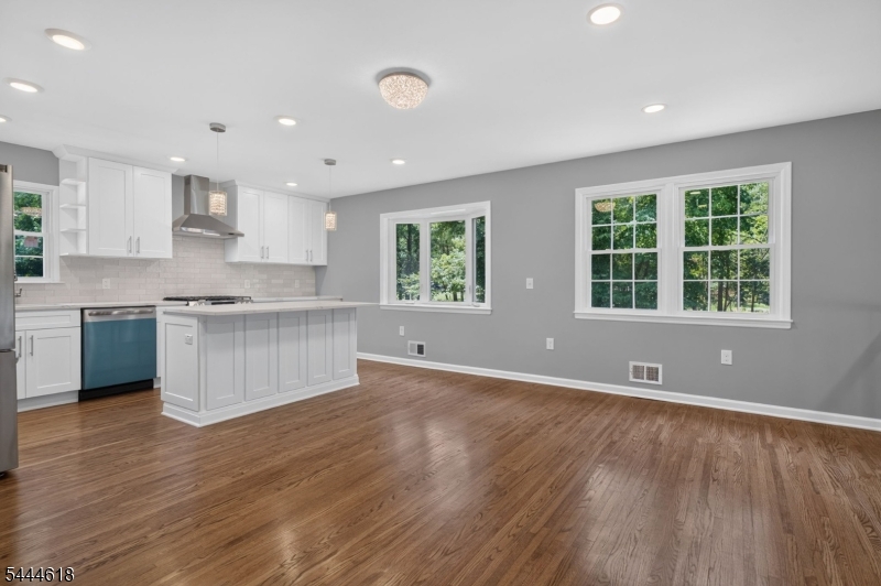 Point of Woods - Residential