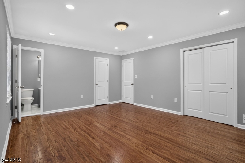 Point of Woods - Residential