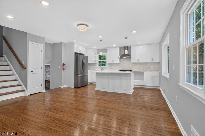 Point of Woods - Residential