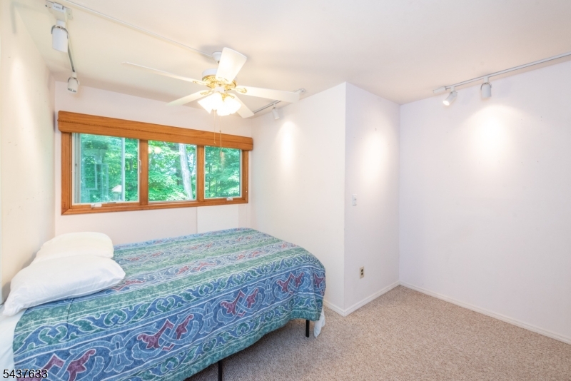 Cupsaw Lake - Residential