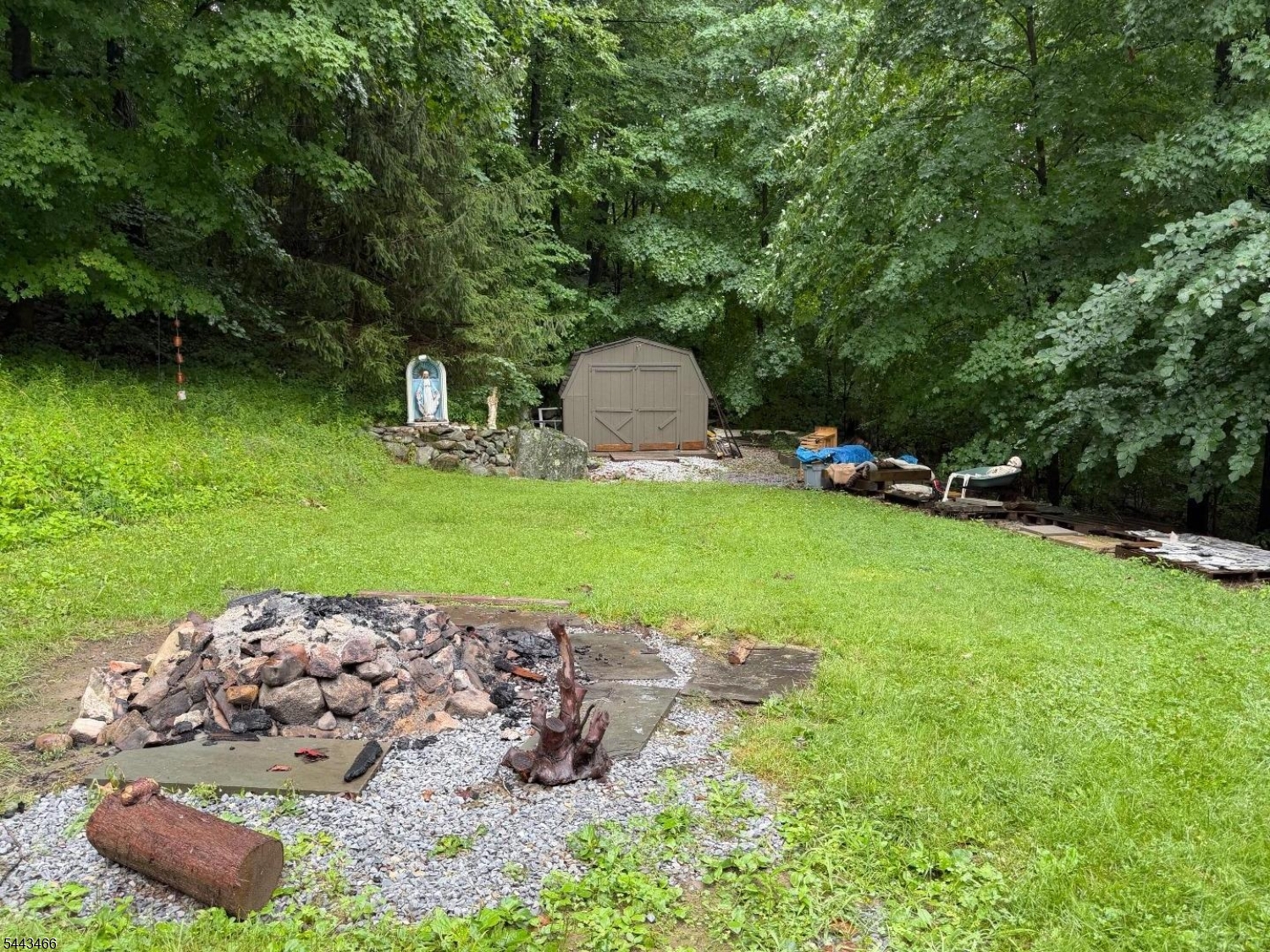 Barry Lakes - Residential