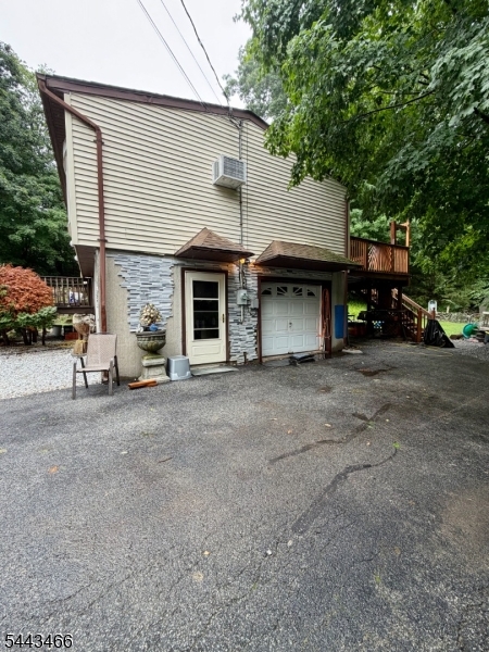 Barry Lakes - Residential