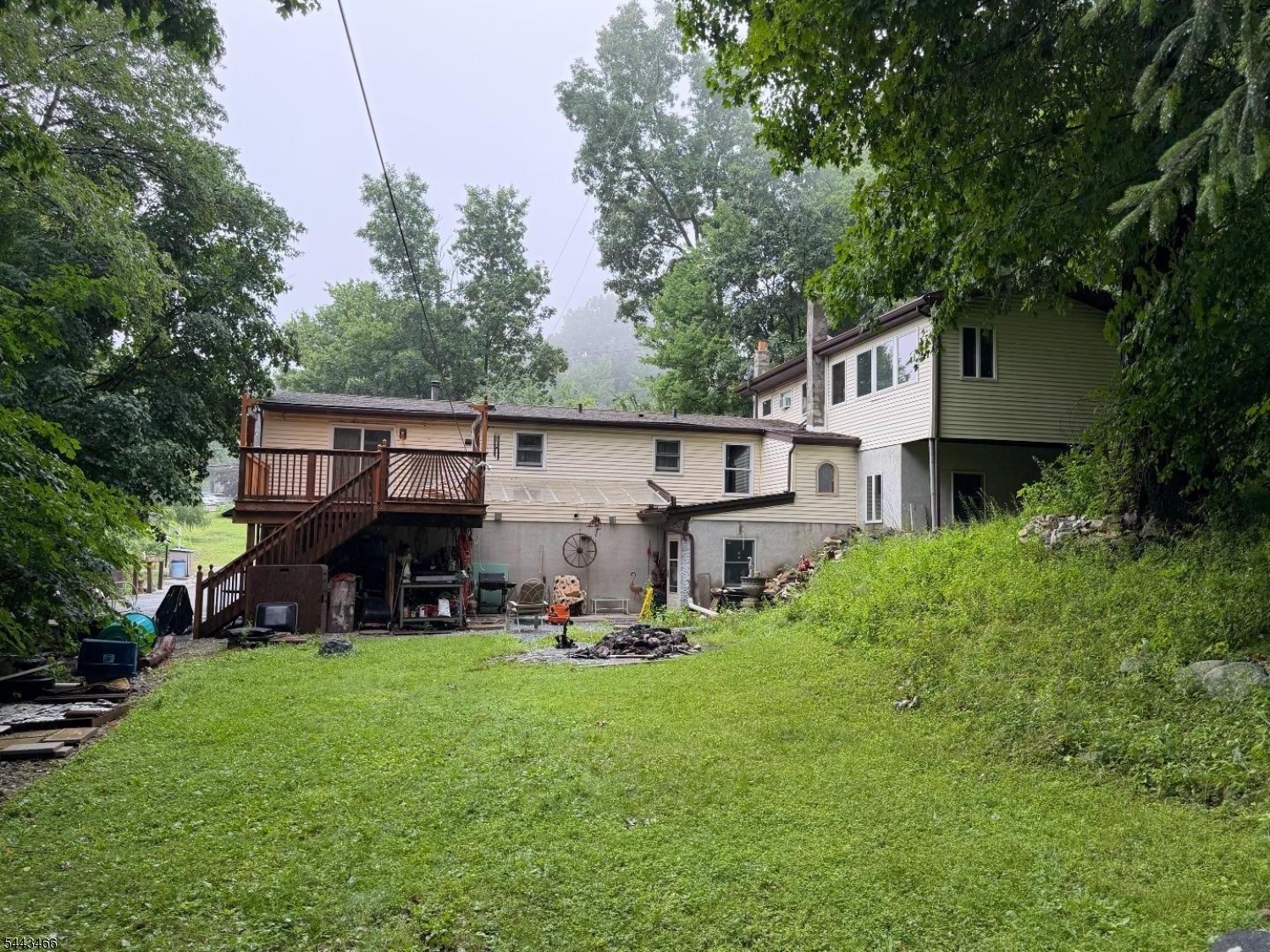 Barry Lakes - Residential