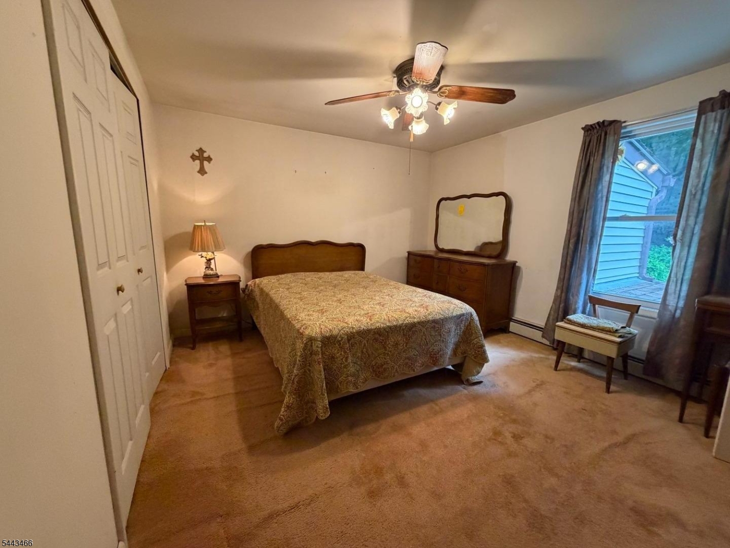 Barry Lakes - Residential