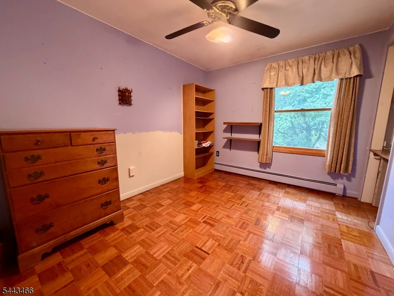 Barry Lakes - Residential