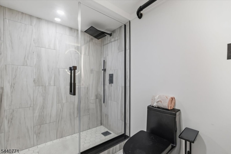 Englishtown - Residential