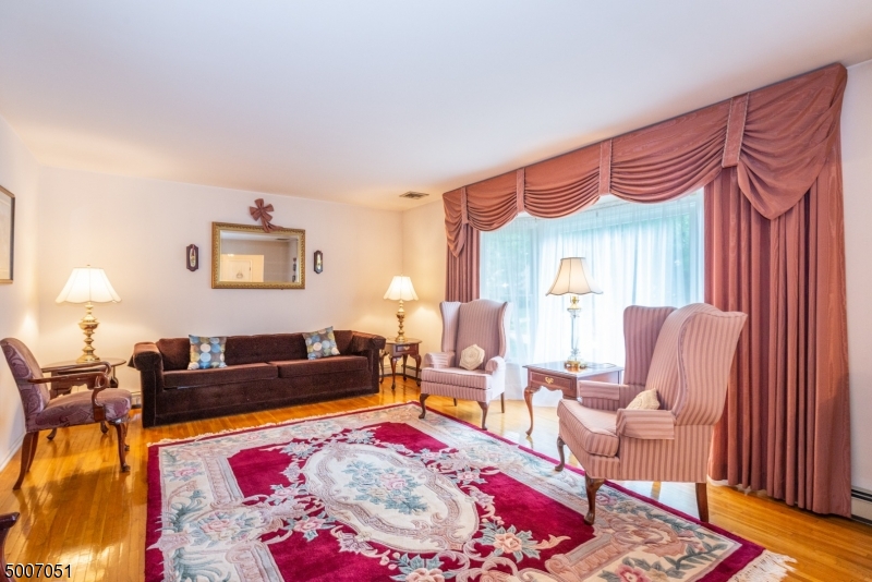 Oak Ridge / Milton - Residential