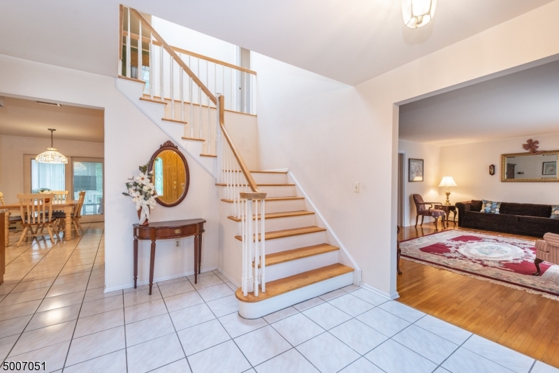Oak Ridge / Milton - Residential