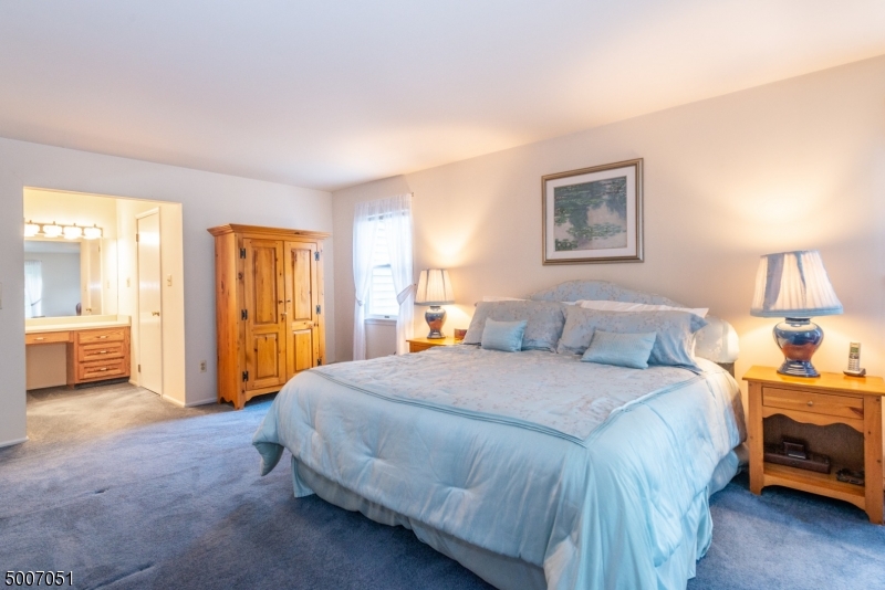 Oak Ridge / Milton - Residential
