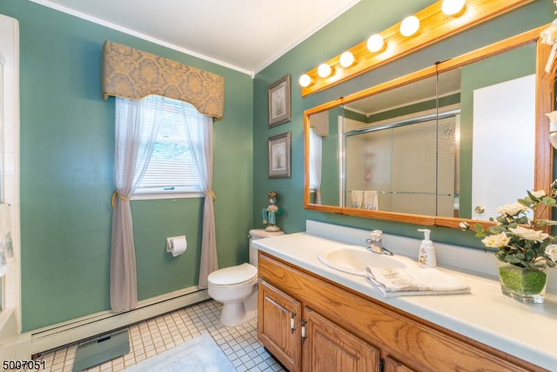 Oak Ridge / Milton - Residential