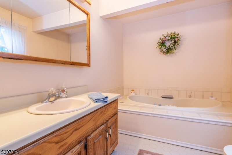 Oak Ridge / Milton - Residential