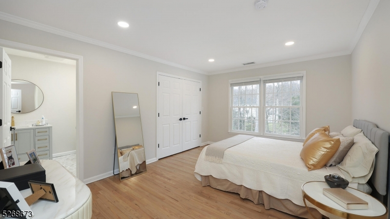 BROOKRACE - Residential