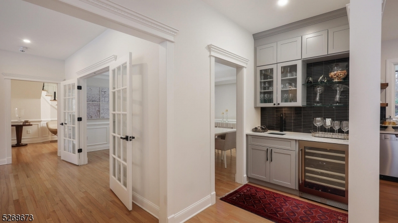 BROOKRACE - Residential