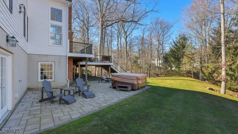 BROOKRACE - Residential