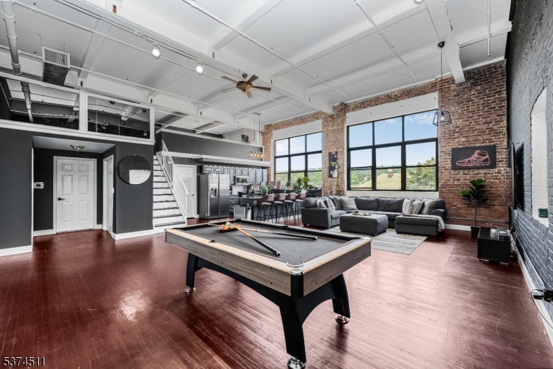 highland lofts - Residential